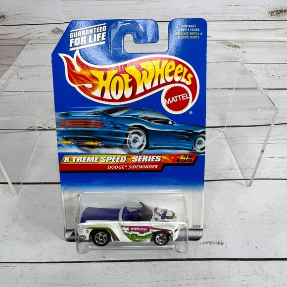 Hot Wheels Lot of 4 – Fantasy & Concept Cars (Carded, Package Wear) - Picture 2 of 16